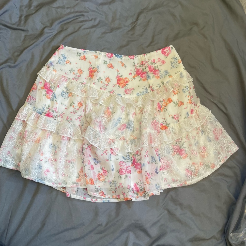 Francesca's Collections Pink and Cream Floral Mini Skirt